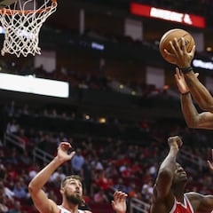 Los Raptors baten a un Harden que espera el jueves a Chris Paul