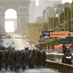 El Tour expulsará a los equipos con dos positivos en coronavirus