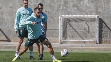 Borja Iglesias, en un entrenamiento.