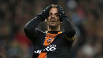 Soldado se lamenta por una oportunidad perdida en el Bernabéu.