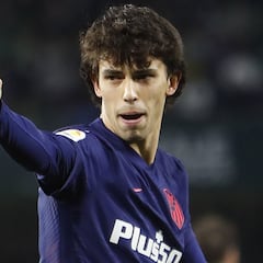 La afición del Atlético premia el paso al frente de João Félix