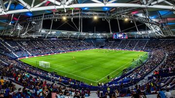 El Ciutat de Valencia se viste de Champions para el Levante-Lyon