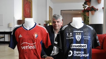 Nacho Ansó, con la camiseta de Osasuna.
