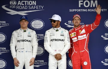 Lewis Hamilton primero en la calificación del GP d eJapón, por delante de Valtteri Bottas (que posteriormente fue penalizado y saldrá séptimo) y Sebastian Vettel.