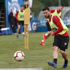 Borja Valle y Domingos, entre algodones para recibir al Cádiz
