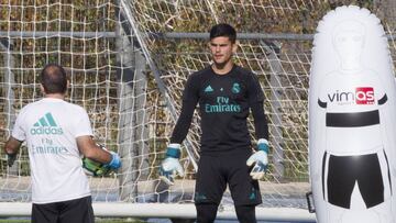 Belman, en el entrenamiento de ayer con el primer equipo del Real Madrid.