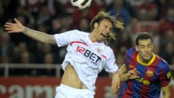 Alexis, durante un partido con el Sevilla.