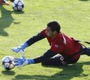 Asenjo: "Mi ilusión era debutar en Europa"