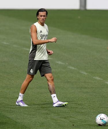 Álvaro Carreras durante el entrenamiento. 