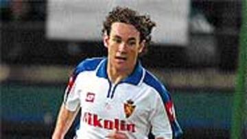 <b>SAVIO</B>. Sufre una sobrecarga en la rodilla izquierda. No viaja a Málaga y se le reserva para actuar ante el Madrid