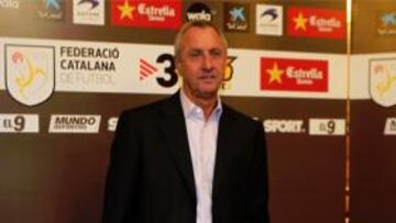 Johan Cruyff llega al Chivas mexicano como el "salvador"