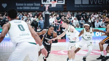 Carr, ante Kalinoski.