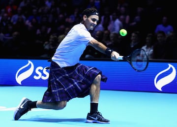 Andy Murray y Roger Federer participaron en una exhibición benéfica en Glasgow.