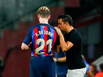 13/08/22 PARTIDO PRIMERA DIVISION
BARCELONA - RAYO VALLECANO

FRENKIE DE JONG XAVI HERNANDEZ