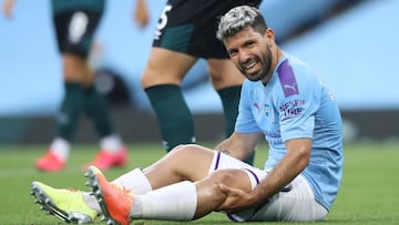 Manchester City&#039;s Sergio Ag&uuml;ero reacts after sustaining an injury. 