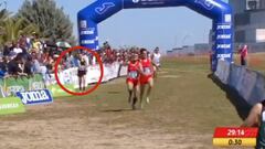 La increíble llegada de este atleta que llegó apenas al final