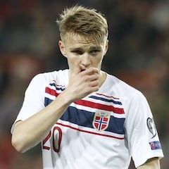 El Ajax descarta a Odegaard, que mira al Bayer Leverkusen