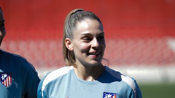 Gio, con el premio a mejor jugadora del mes de marzo en Liga F.