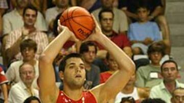 <b>ESTELAR. </B>Felipe fue uno de los mejores jugadores españoles, que mantuvieron a sus rivales a verlas venir.