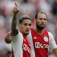 Antony grateful to Ajax but not ruling out Man United switch