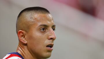 Roberto Alvarado of Guadalajara during the 11th round match between Guadalajara and Atlas as part of the Liga BBVA MX, Torneo Apertura 2024 at Akron Stadium on October 05, 2024 in Guadalajara, Jalisco, Mexico.
