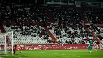 Vaclík echa el cerrojo