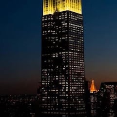 Los monumentos del mundo se iluminaron con los colores de la bandera de Ucrania