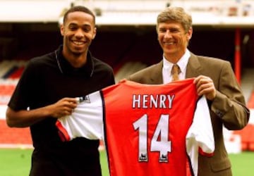 A year later, he was reunited with Arséne Wenger at Arsenal.