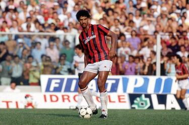 El Milán volvió a revalidar título en Europa y en la Intercontinental se enfrentó esta vez al Olimpia. Dos goles de Rijkaard y uno de Stroppa barrieron del campo a los paraguayos. Era la tercera vez que un equipo lograba reeditar el título de campeón del mundo tras el Santos y el Internazionale de Milán en la década de los 60.