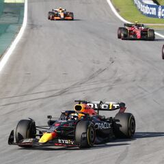 Max Verstappen no quiso ‘ayudar’ a Checo Pérez en GP de Brasil