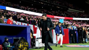 Soccer Football - LaLiga - Atletico Madrid v Sevilla - Metropolitano, Madrid, Spain - December 8, 2024 Atletico Madrid coach Diego Simeone before the match REUTERS/Ana Beltran