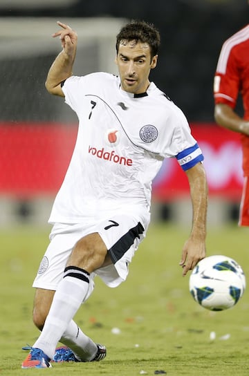 El capit¨¢n del Real Madrid tambi¨¦n jug¨® en el Schalke 04, Al Sadd y New York Cosmos adem¨¢s de en la Selecci¨®n Espa?ola. En los 916 partidos de toda su carrera, vio 48 tarjetas amarillas.