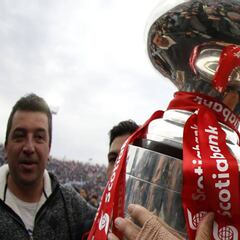 ByN ratifica renovación de Paredes en polémica votación