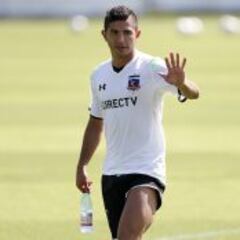 Felipe Flores cumple su amenaza y se va de Colo Colo