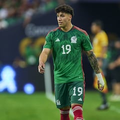 Cruz Azul renueva su interés por Jorge Sánchez