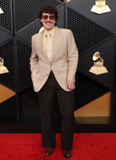 Nicky Reardon posa en la alfombra roja.