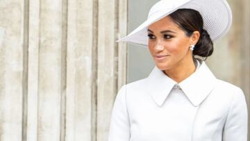 An Australian radio host recalled being threatened by security when he tried to leave a formal event where the Duchess of Sussex was hours late.