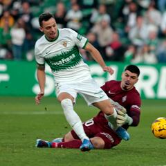 Óscar Plano vuelve esta noche al estadio que lo catapultó