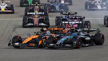 Oscar Piastri (McLaren MCL39) y George Russell (Mercedes W16). Sakhir, Bahréin. F1 2025.