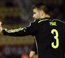 España pidió un posible penalti de Ristevski sobre Piqué