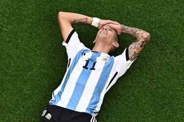 Di Maria se lamenta tras el empate de Arabia Saudí. 