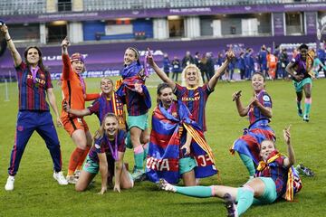 Las jugadoras celebraron la victoria.