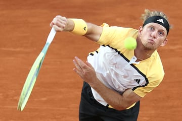 Alejandro Davidovich, contra Casper Ruud en Roland Garros.