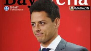 El mexicano aparece en la portada de la revista oficial del club alemán.