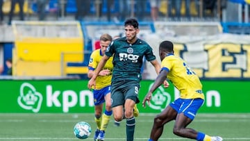 LEEUWARDEN - (lr) Ricardo Pepi of FC Groningen, Alex Bangura or SC Cambuur during the Dutch Eredivisie match between SC Cambuur and FC Groningen at the Cambuur Stadium on September 11, 2022 in Leeuwarden, Netherlands. ANP COR LASKER (Photo by ANP via Getty Images)