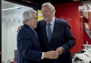 Del Bosque y Cerezo en la presentación del campus de Vicente del Bosque.