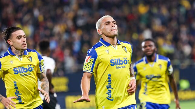 Y Ocampo se rebeló desde el banquillo