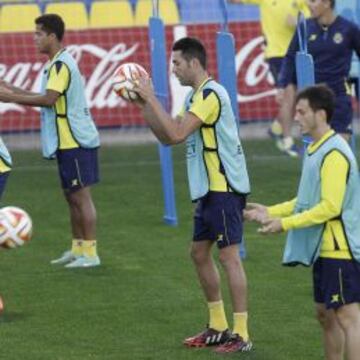 El Villarreal se entrenó ayer en su ciudad deportiva.