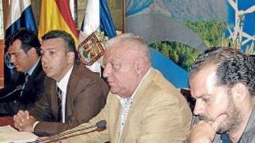 <b>TODO PREPARADO. </b>Momento de la rueda de prensa realizada por el Cabildo y Ayuntamiento.