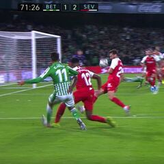 Polémica en el Villamarín: los jugadores del Betis reclamaron mano de Franco Vázquez